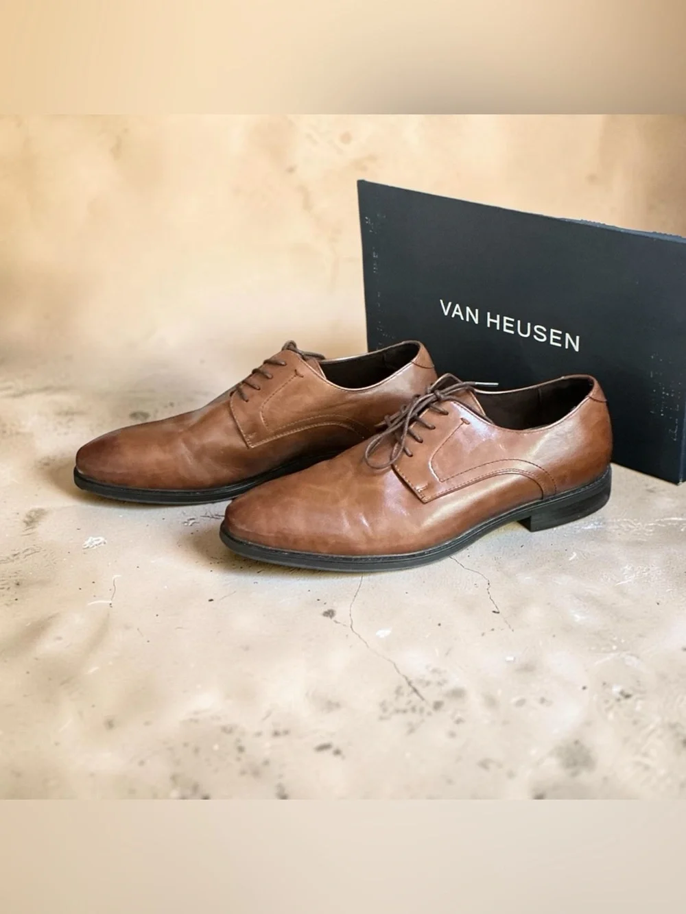 Van Heusen Horatio Men’s Dress Shoes Size 11M Dark Cognac Leather